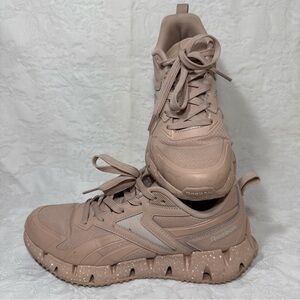 Reebok Women's ZIG DYNAMICA 4 Running Shoes Sneakers Sz 9.5 Pink Flesh Color